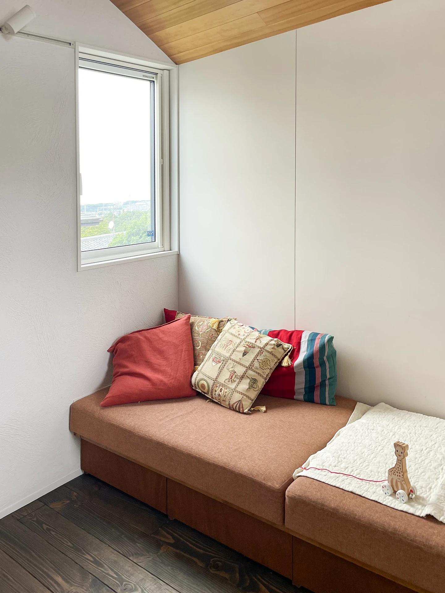 北鎌倉の家_13_窓際空間